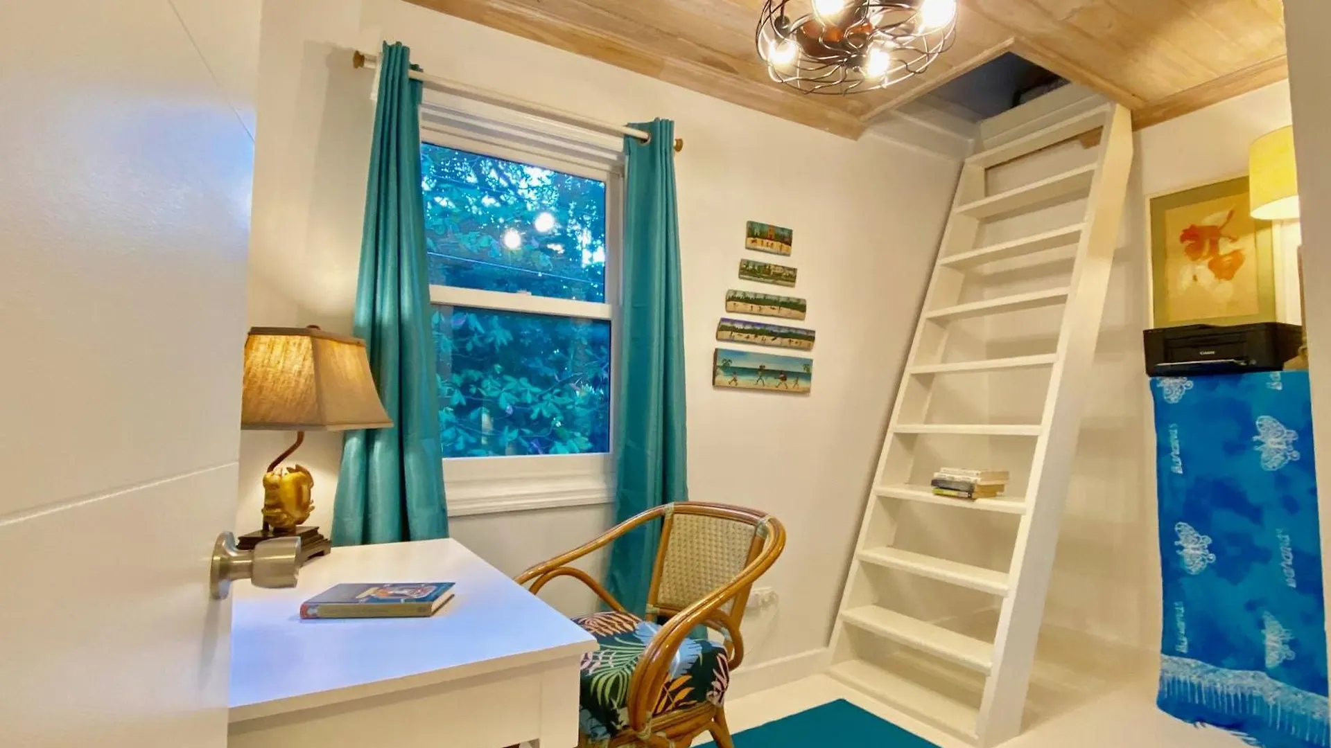Holiday home Sea Song Hi Home Dunmore Town
